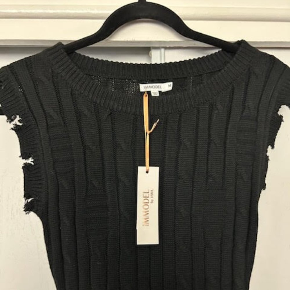 Immodel by HWA Distressed Cable Knit Midi Dress